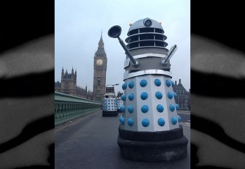 Daleks en Londres en el 2013 para An Adventure in Space and Time